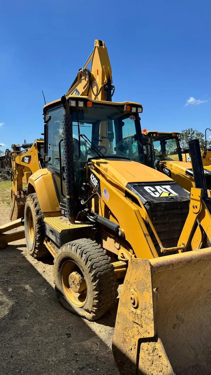 Retroexcavadora Caterpillar 420F2 2020 Foto 7268972-5.jpg
