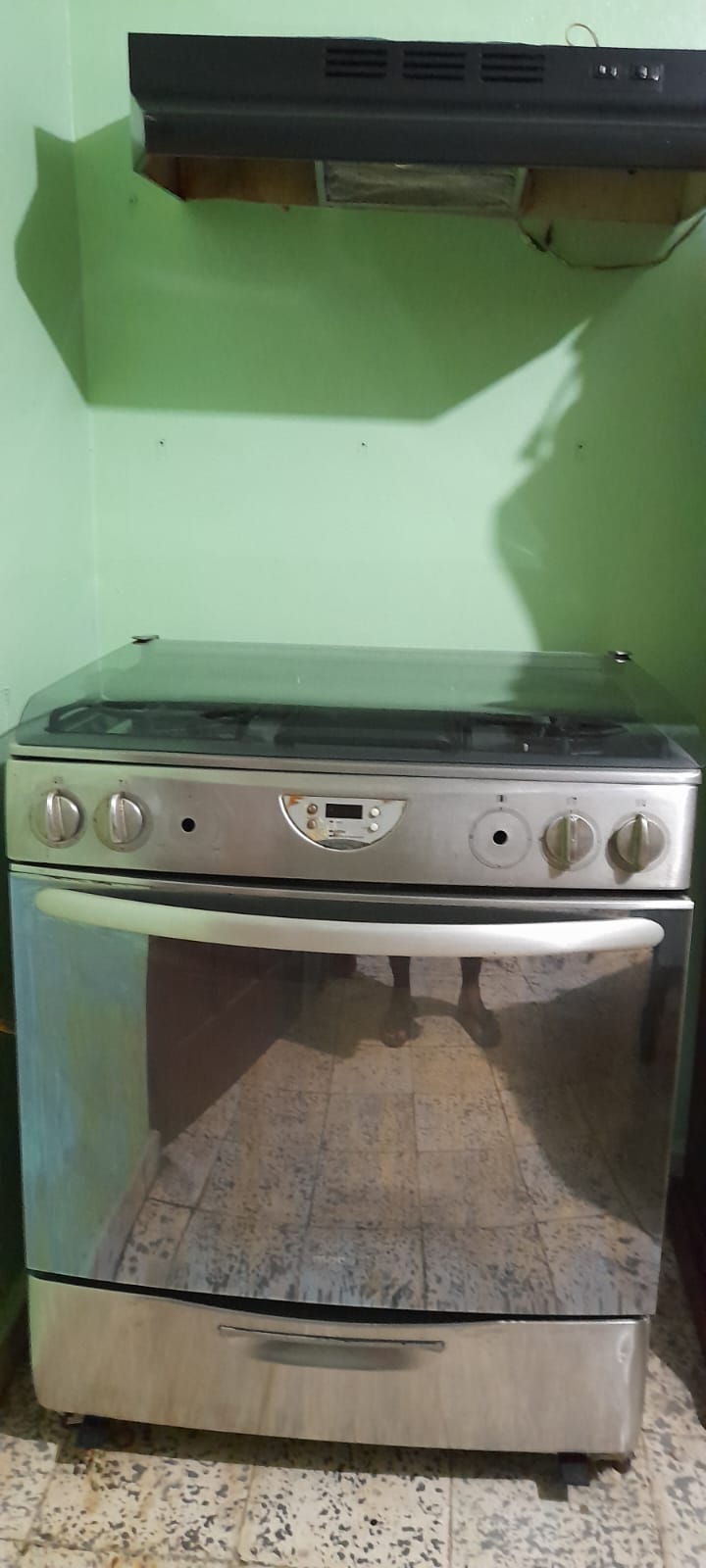 Estufa Mabe incluye Extractor de Grasa Foto 7268994-4.jpg