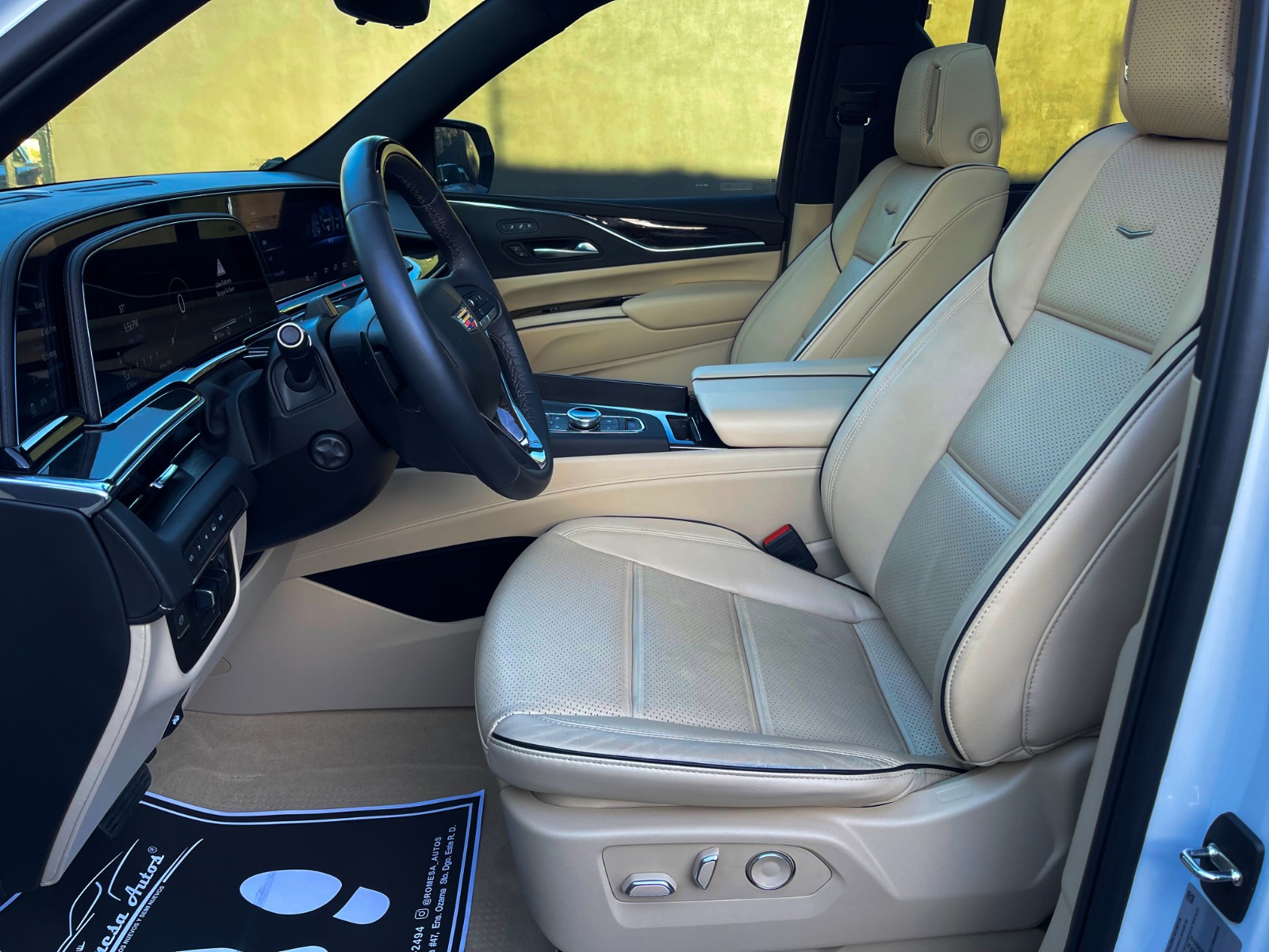 CADILLAC ESCALADE PREMIUM LUXURY LONG 4WD 2023!!! Foto 7269075-6.jpg