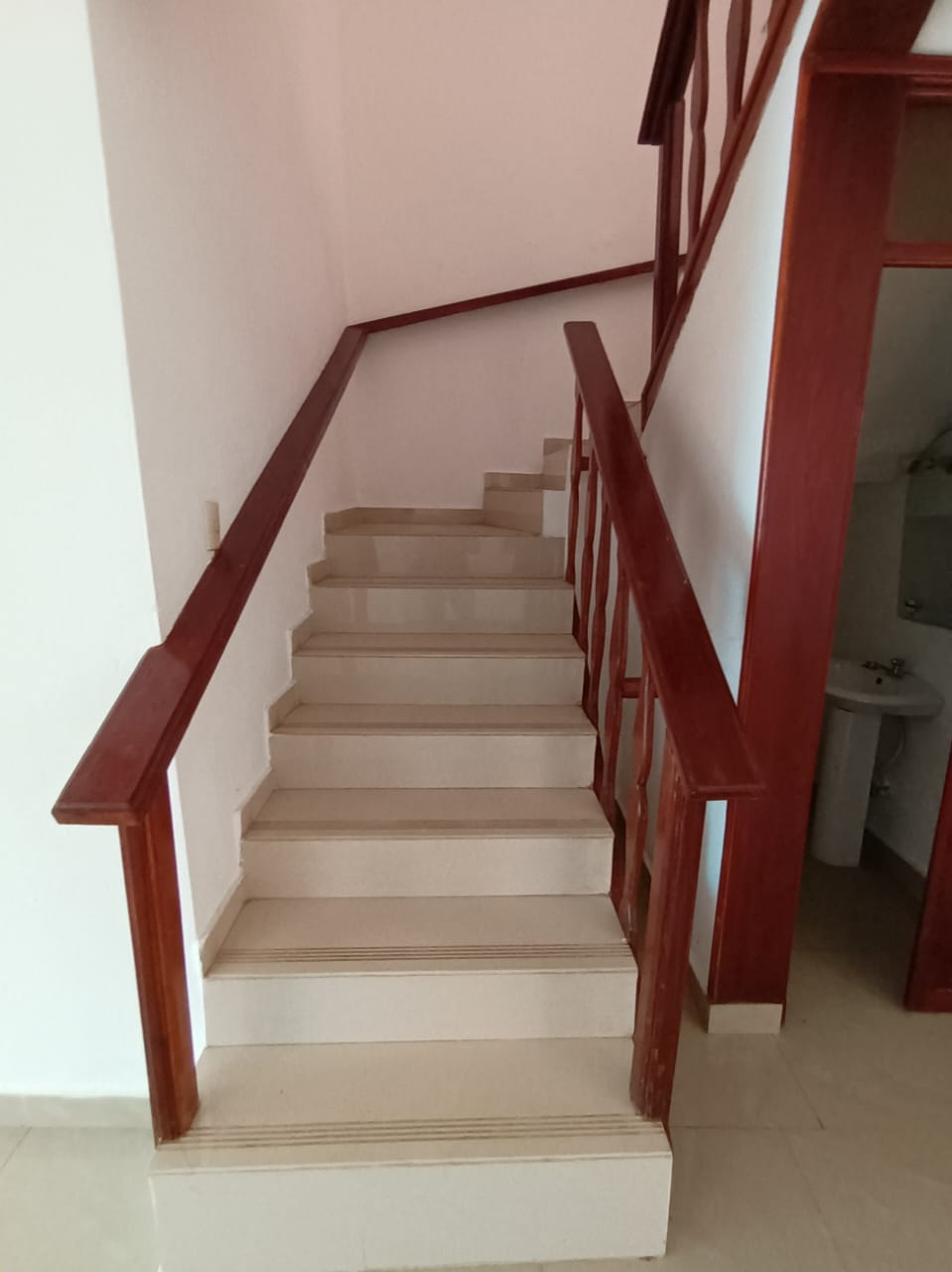 Casa en alquiler - Res. Don Miguel Santo Domingo Este Foto 7269095-10.jpg