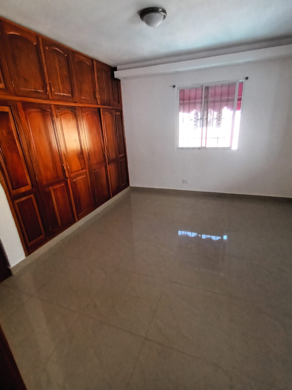 Casa en alquiler - Res. Don Miguel Santo Domingo Este Foto 7269095-3.jpg
