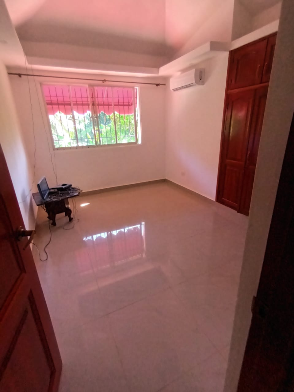 Casa en alquiler - Res. Don Miguel Santo Domingo Este Foto 7269095-4.jpg