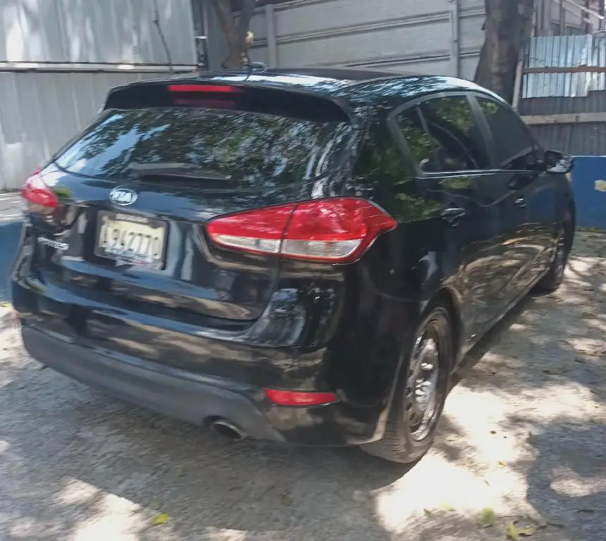 KIA FORTE 5  2016  en Santo Domingo Oeste Foto 7269127-3.jpg