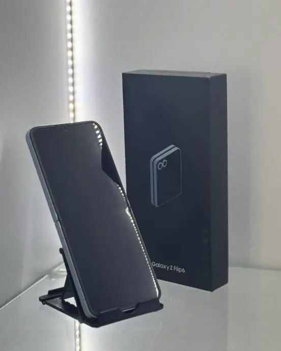 Oferta Samsung Galaxy Z Flip 6 5G nuevo  Foto 7269143-2.jpg