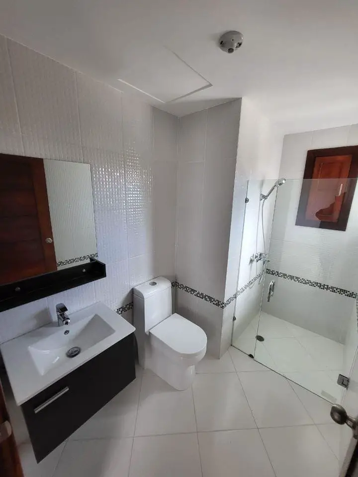 Apartamento segundo piso en Residencial Cayenas  autopista San Isidro Foto 7269230-4.jpg