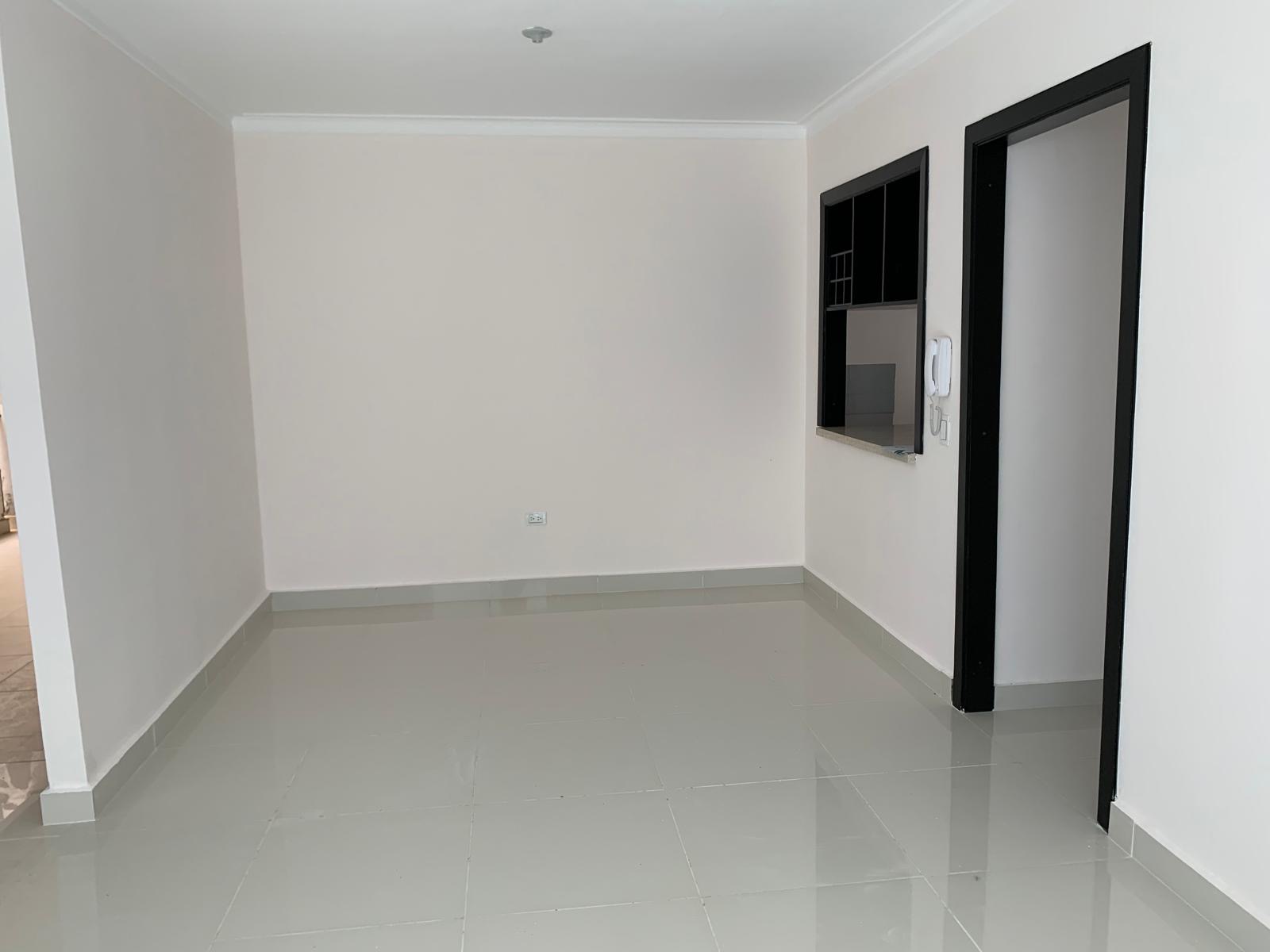 Apartamento segundo piso en Residencial Cayenas  autopista San Isidro Foto 7269230-6.jpg