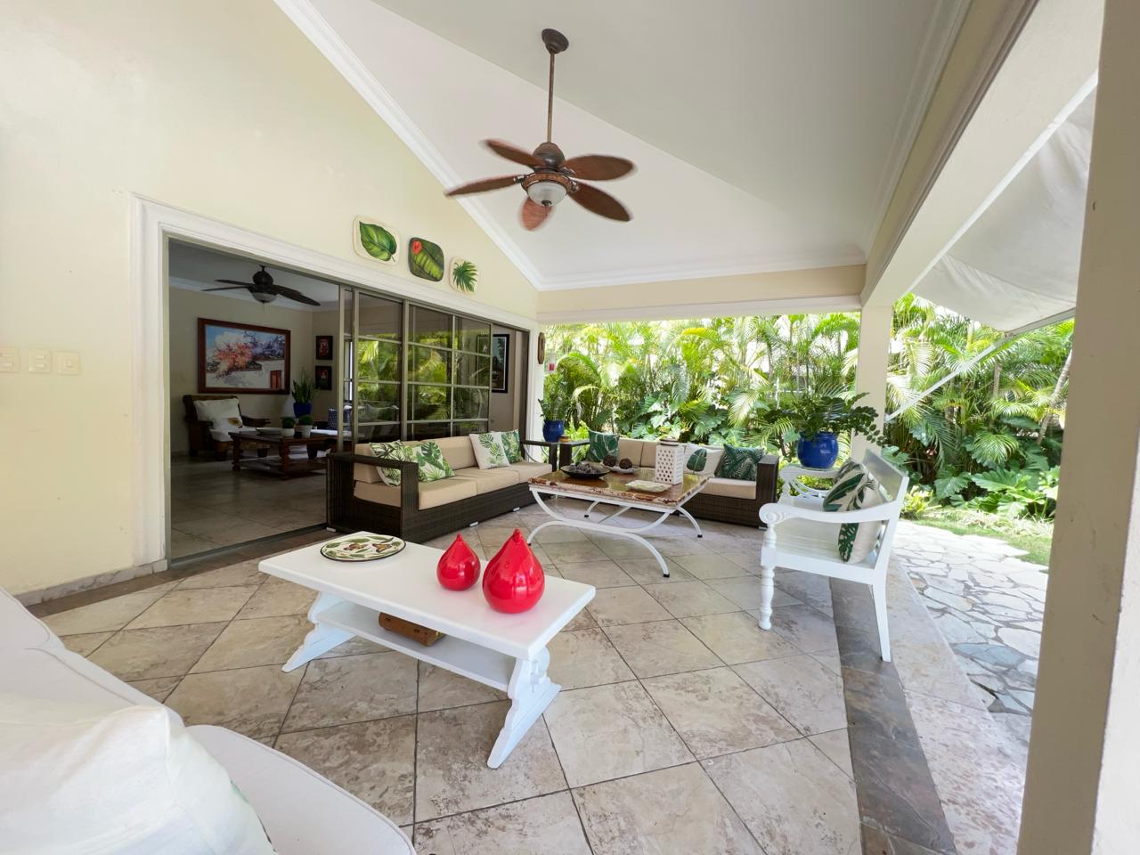 Villa  en Alquiler y Venta Amueblada  en Metro Country Club con Vista  Foto 7269313-1.jpg