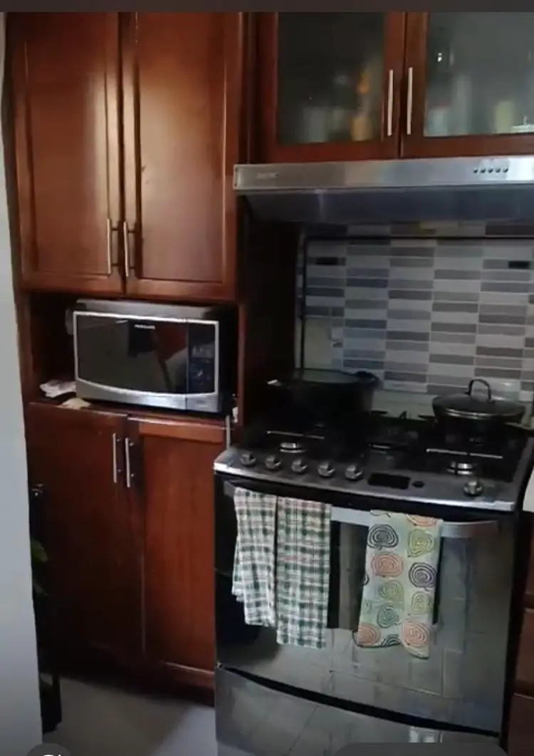 APARTAMENTO 3 HAB. Y 2 BAÑOS NEGOCIABLE CONT. 829 323 9618 Foto 7269396-4.jpg