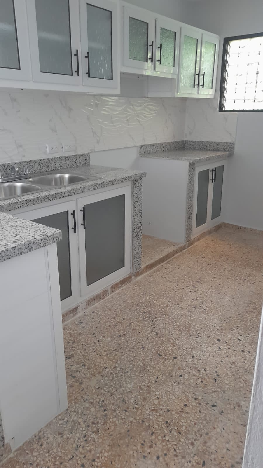 Apartamento de Dos Habitaciones Ens. Luperón en alquiler Foto 7269788-9.jpg