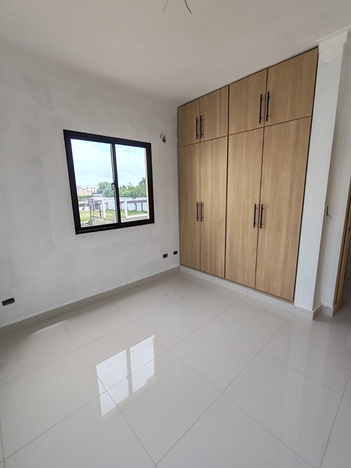 Vendo apartamento en la auto pista de san isidro próximo al bravo Foto 7269912-11.jpg