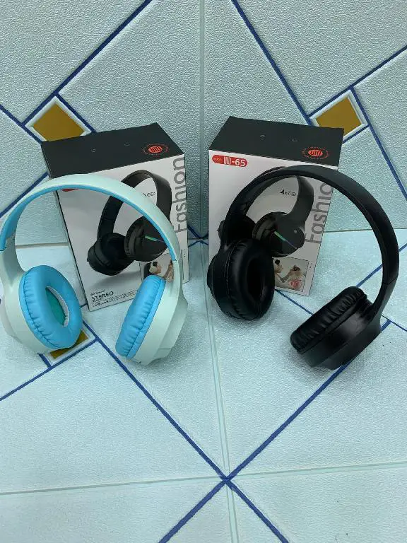 audifonos de bluetooth Foto 7270074-2.jpg