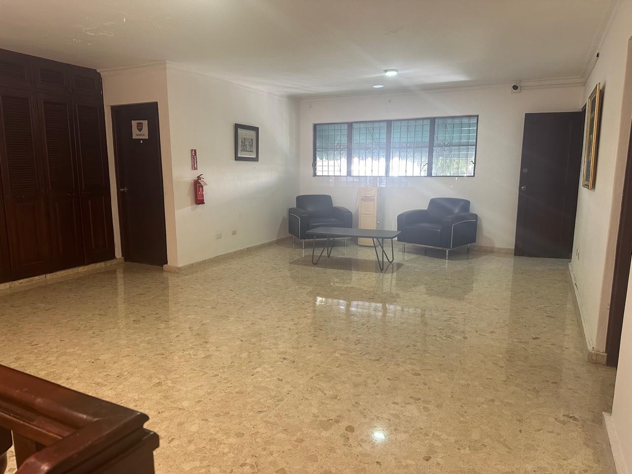 Vendo Casa de 3 niveles en La Castellana 4 HABS. 350 Mts.2 de OPORTUNI Foto 7270112-8.jpg