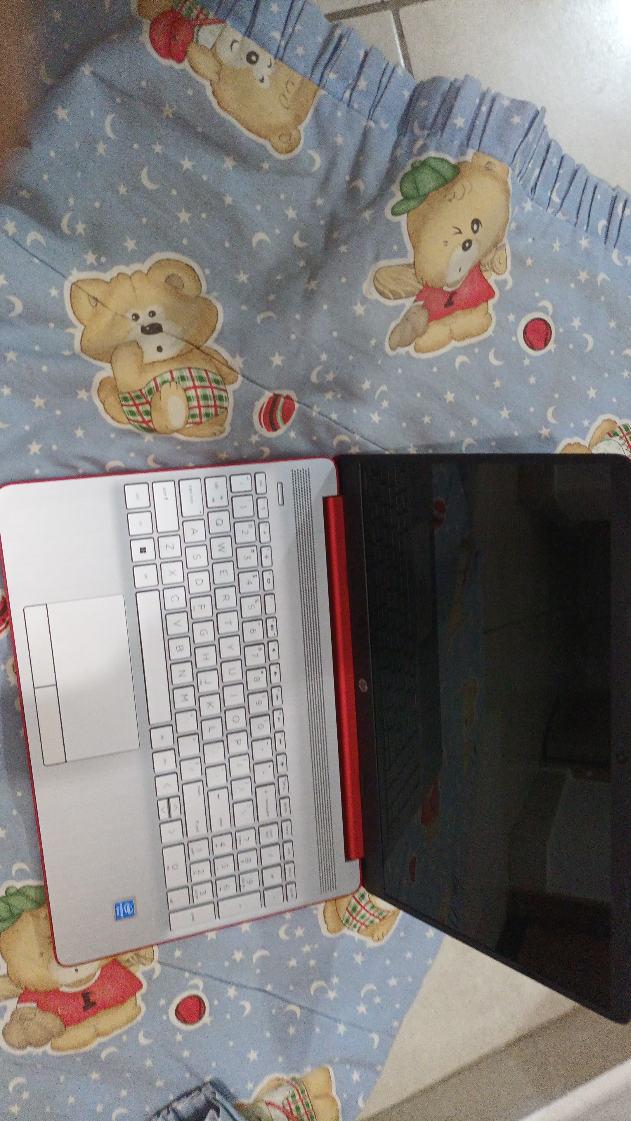 Laptop HP 15-dw0xxx Foto 7270141-3.jpg