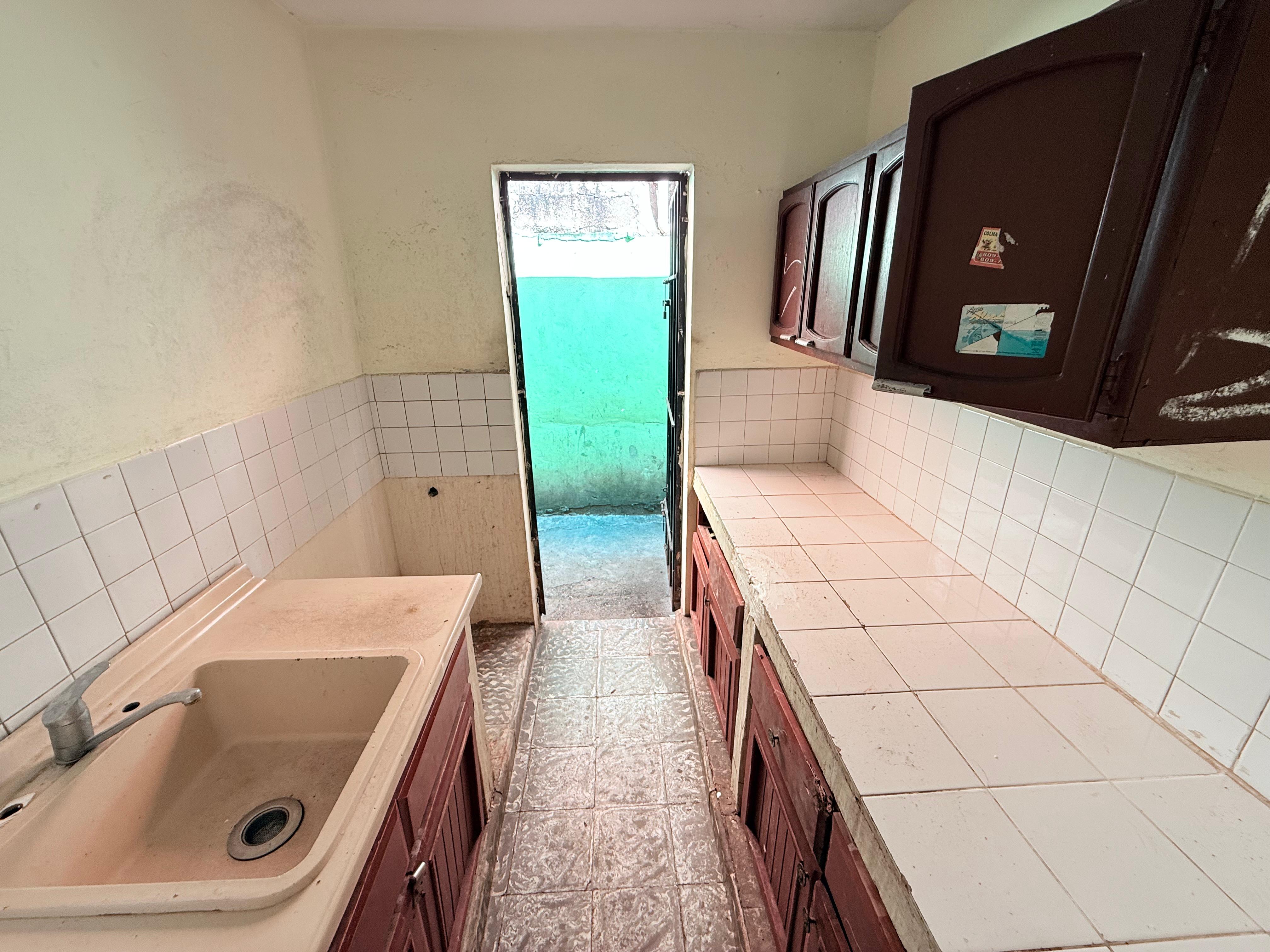 VENDO CASA A REMODELAR EN JUAN PABLO DUARTE STO DGO ESTE Foto 7270152-8.jpg