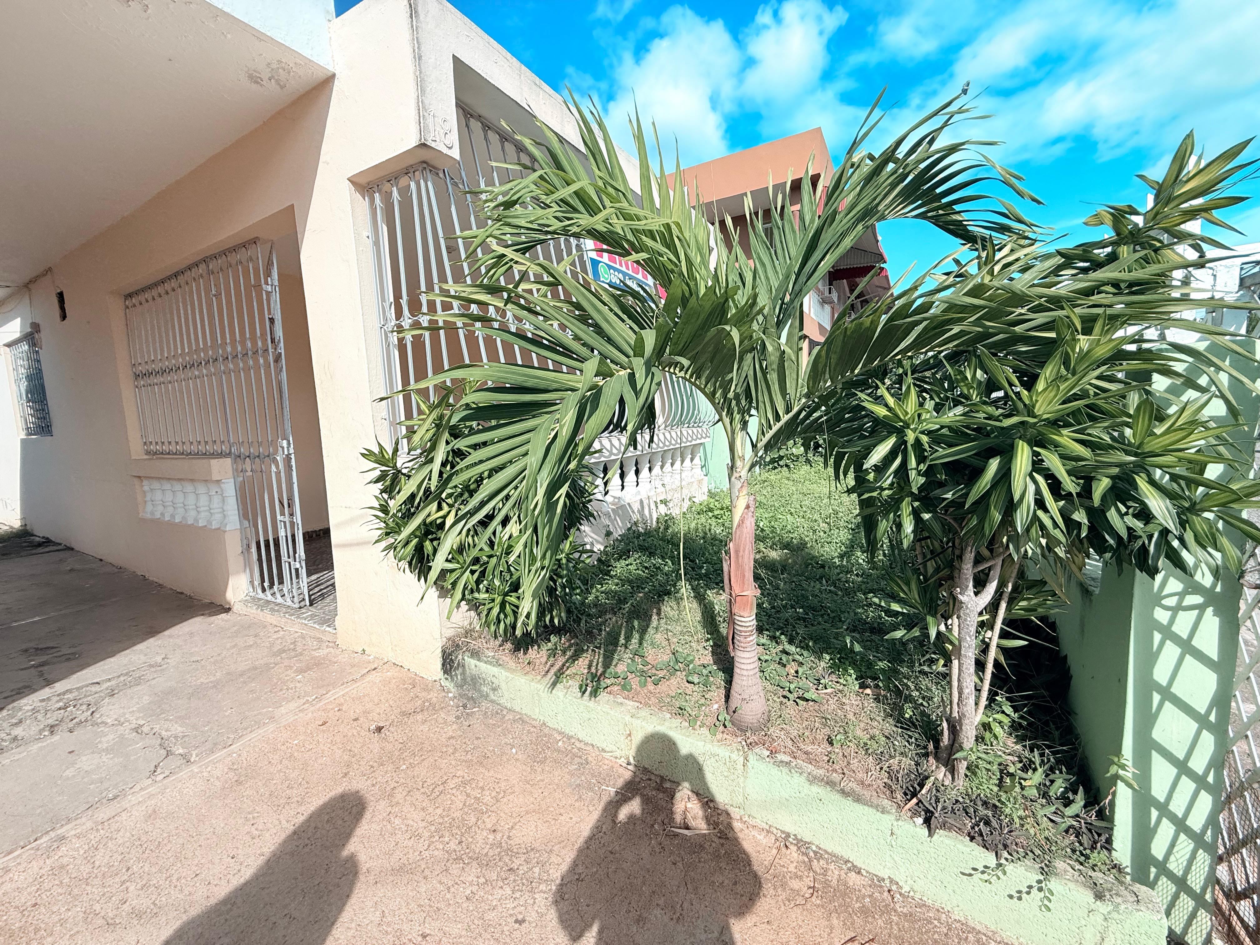 VENDO CASA A REMODELAR EN JUAN PABLO DUARTE STO DGO ESTE Foto 7270152-9.jpg