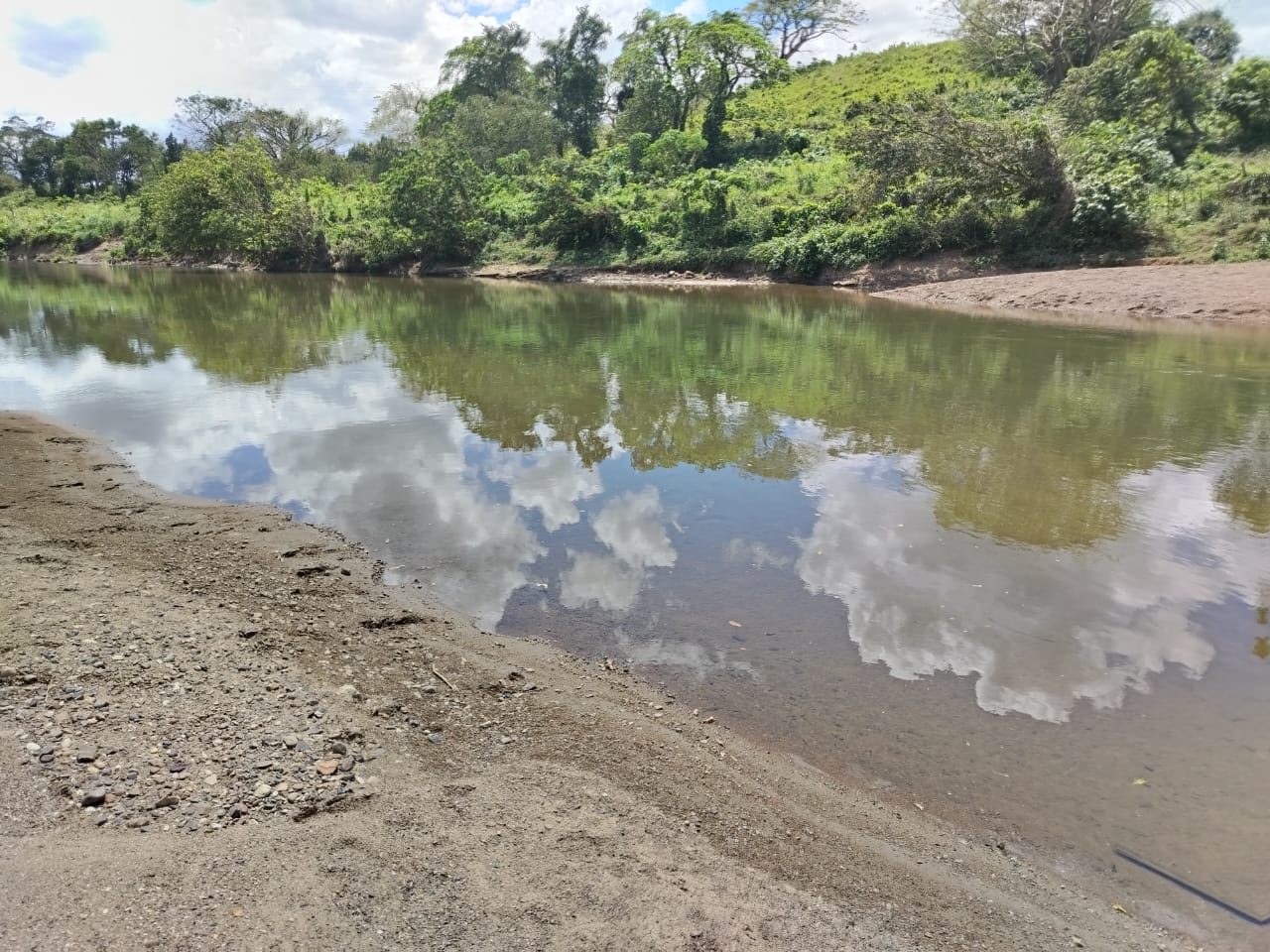 Finquita de 5 tareas Eco-turísticas y Agrícolas con río en La Romana Foto 7270186-5.jpg