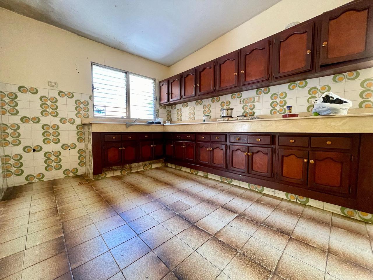 ALQUILO Casa Para Uso Comercial De 2 Niveles En Los Prados Foto 7270193-8.jpg