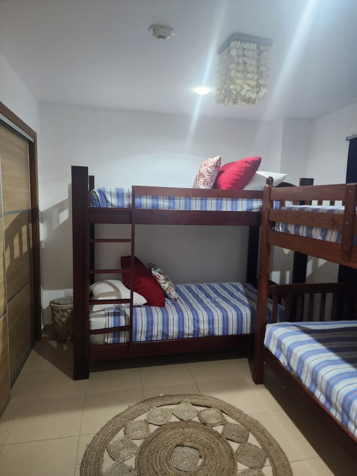 Se alquila hermoso apartamento En Juan DOLIO Foto 7270210-4.jpg