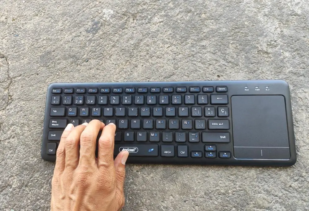 Teclado inalámbrico para Mac Windows y Android Con touchpad / bluetoot Foto 7270226-7.jpg