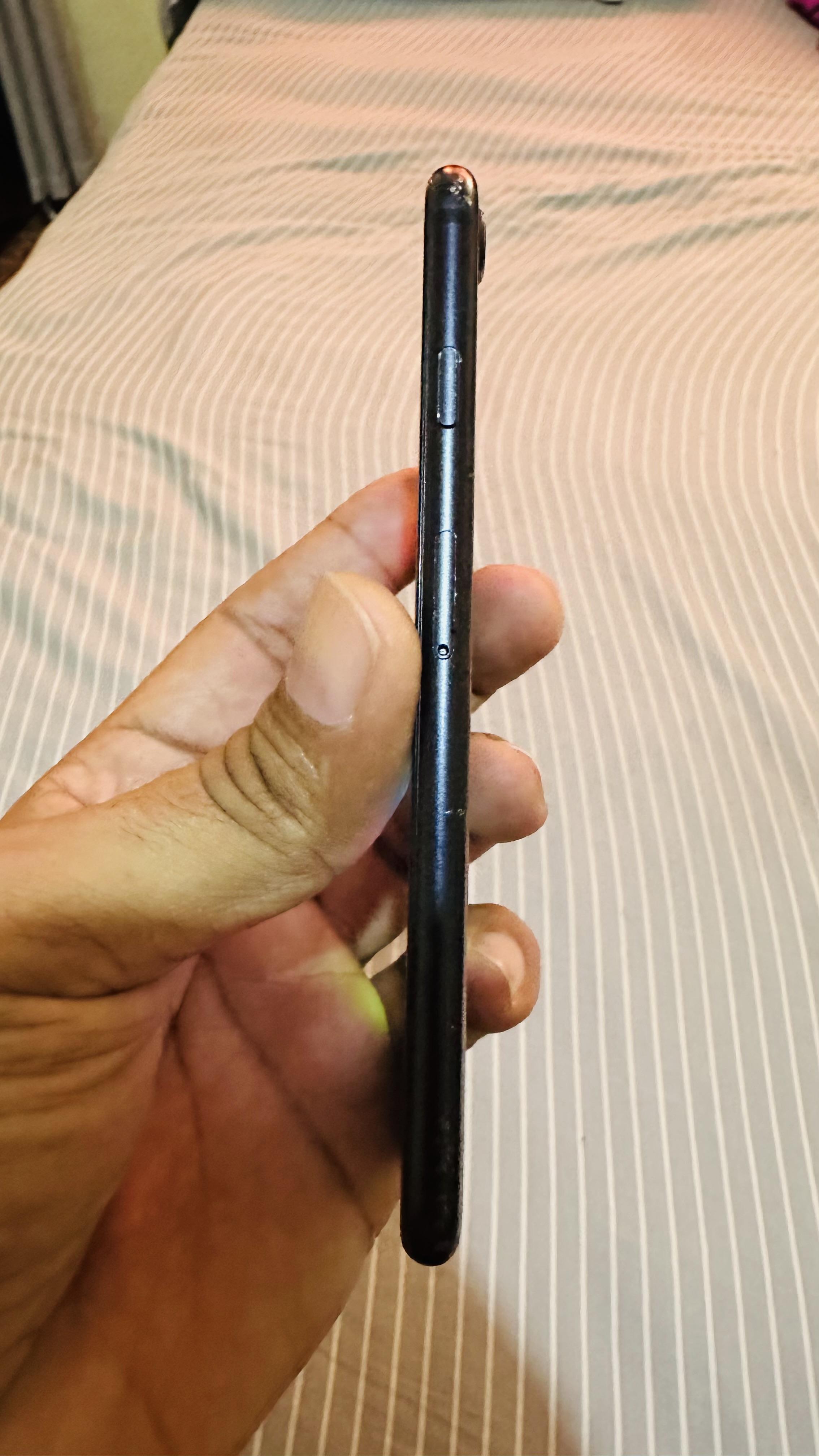 IPHONE 7 FACTORY 32GB NITIDO Foto 7270453-3.jpg