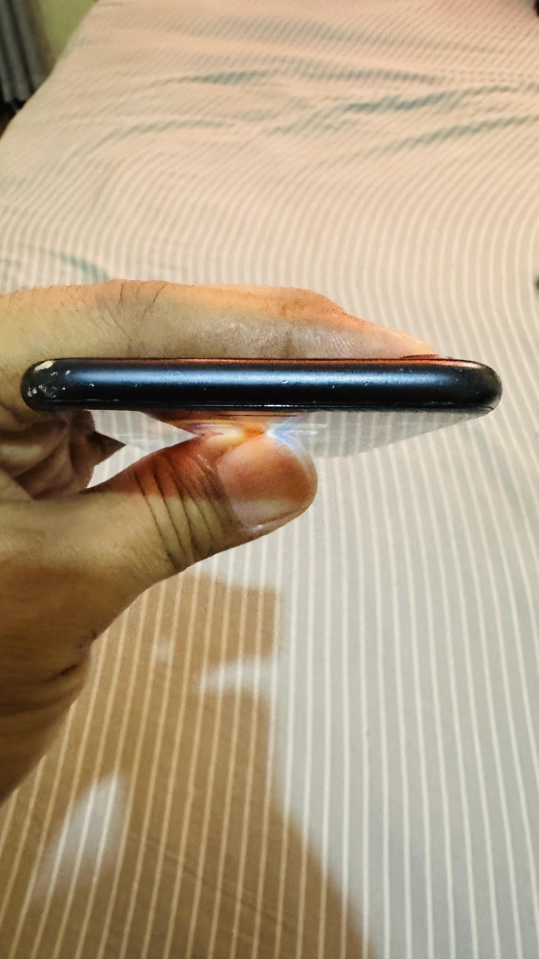 IPHONE 7 FACTORY 32GB NITIDO Foto 7270453-5.jpg