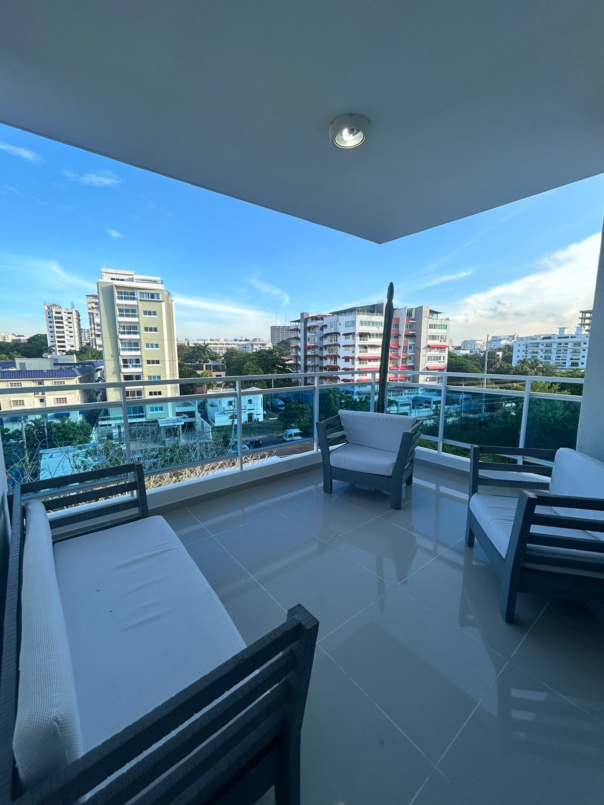 Se alquila hermoso apartamento  Amueblado Gazcue  Foto 7270466-3.jpg