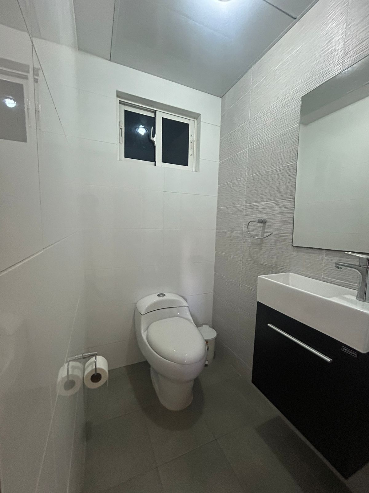 Se alquila hermoso apartamento  Amueblado Gazcue  Foto 7270466-7.jpg