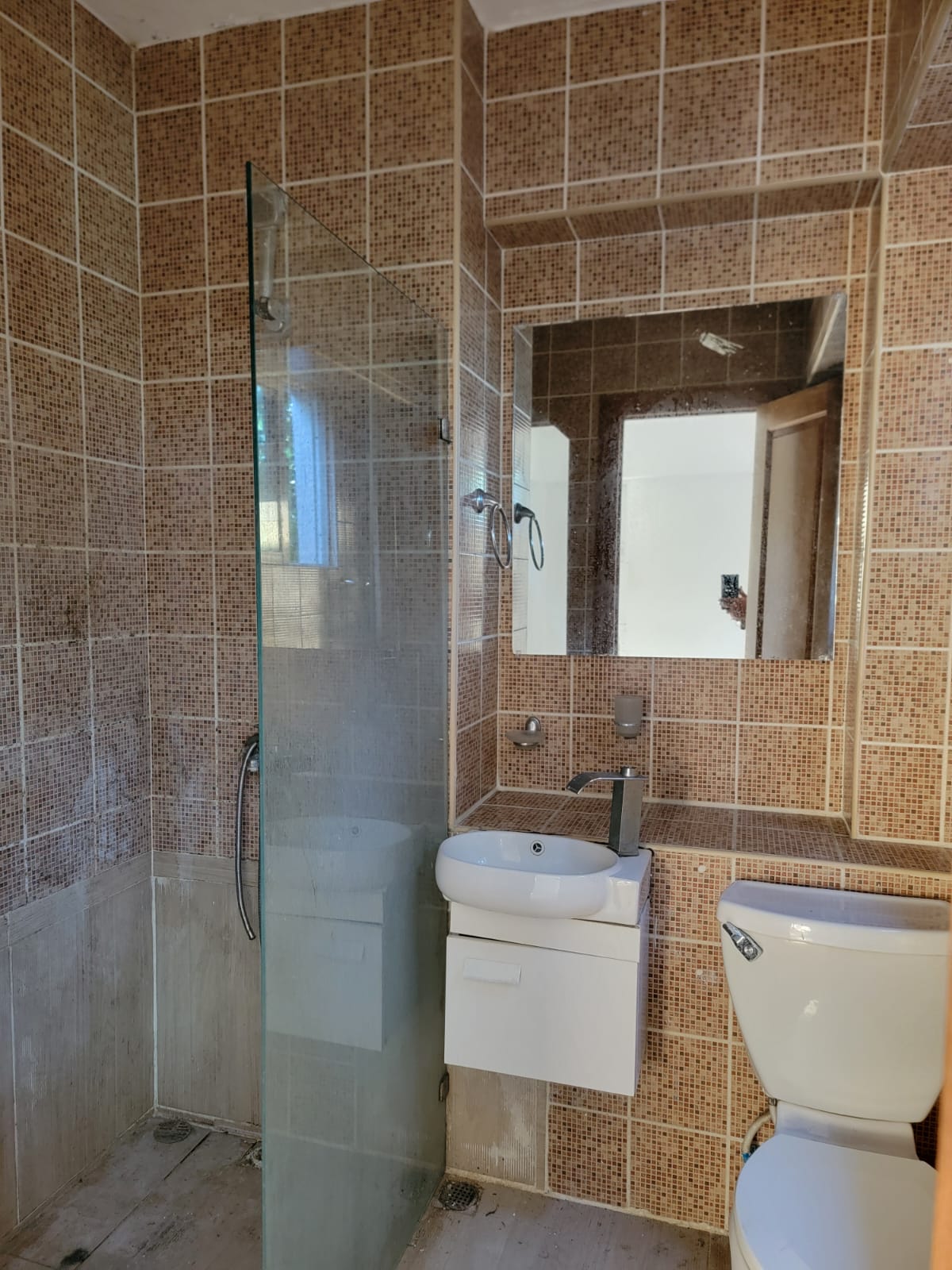VENDO APARTAMENTO 3ER. NIVEL EN EL ENS. ISABELITA PROX A LA JCE DE LAS Foto 7270514-5.jpg