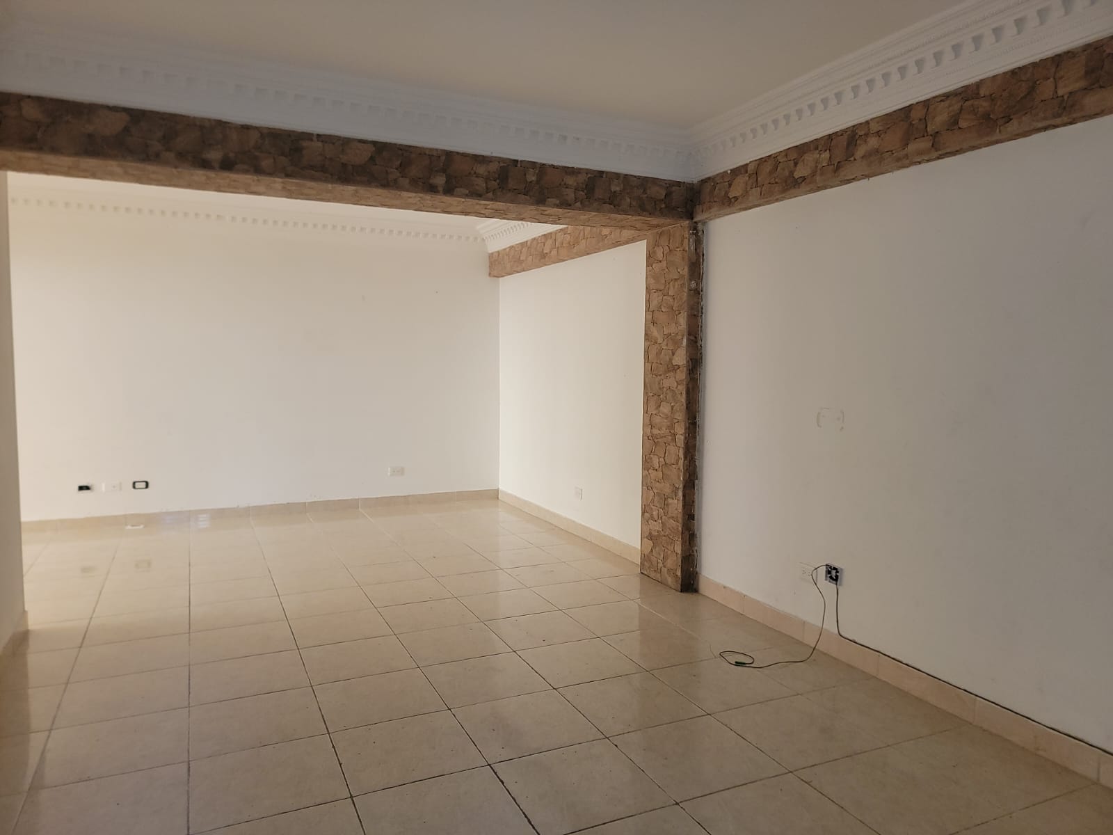 VENDO APARTAMENTO 3ER. NIVEL EN EL ENS. ISABELITA PROX A LA JCE DE LAS Foto 7270514-9.jpg
