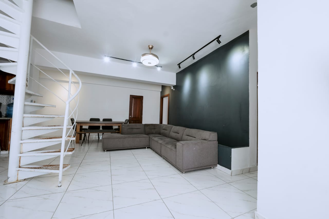 Apartamento de 3 Habitaciones en Venta en la Av. Independencia.  Foto 7270553-3.jpg