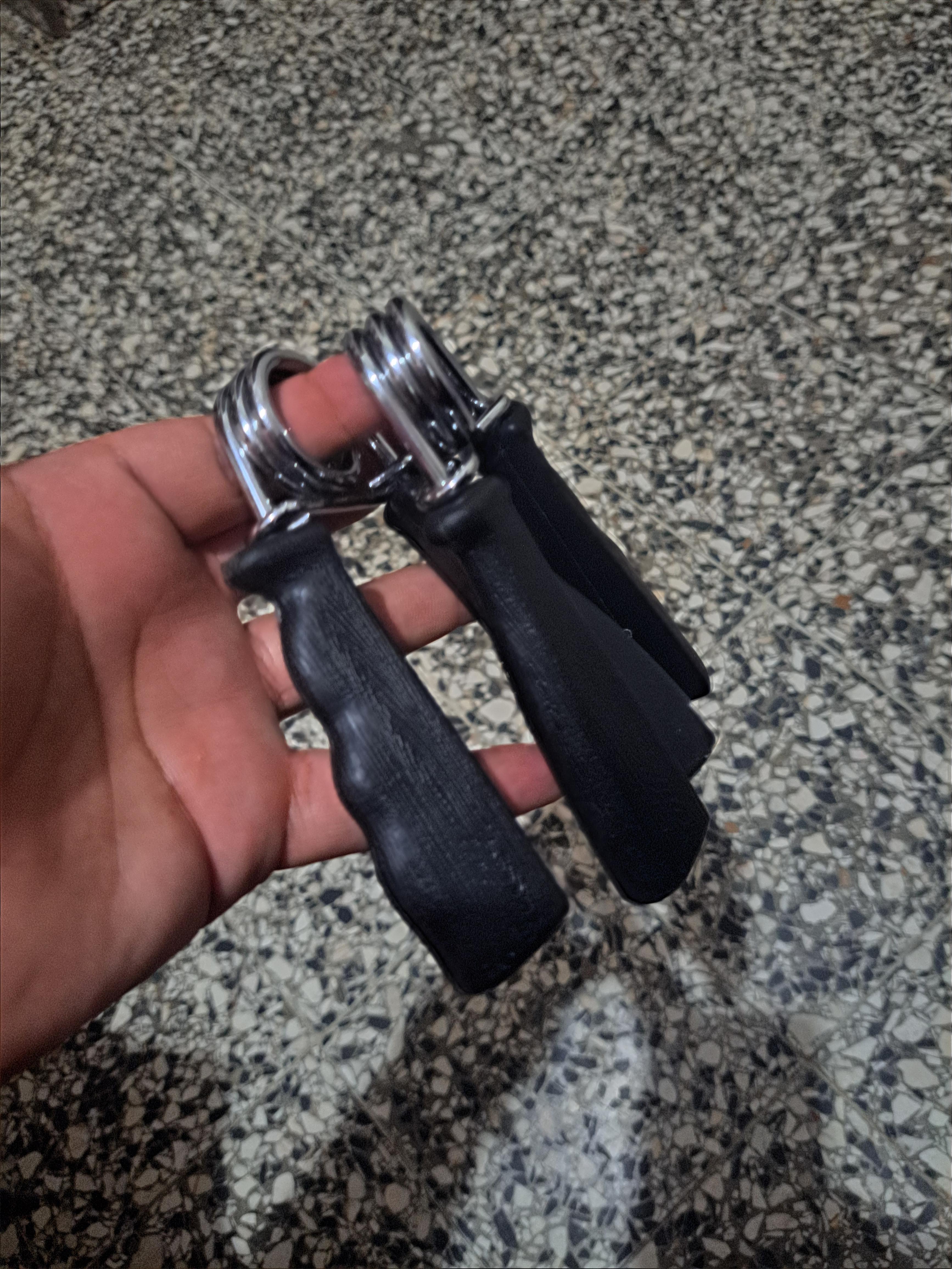 Vendo estos hand grip de calidad  Foto 7270613-3.jpg