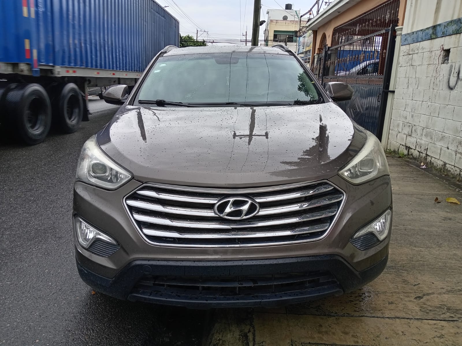 2014 Hyundai grand santa fe - 3 filas asientos Foto 7270669-3.jpg