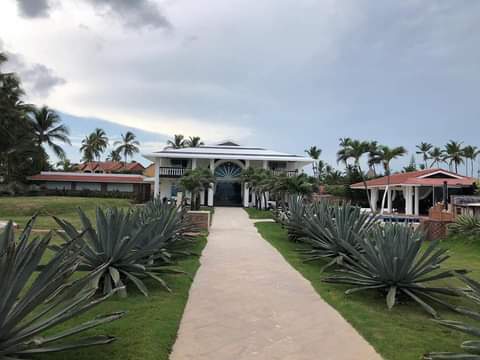 Vendo Exclusiva Villa en el Complejo de LOS ARTISTA….CASA DE CAMPO 1RA Foto 7270680-9.jpg