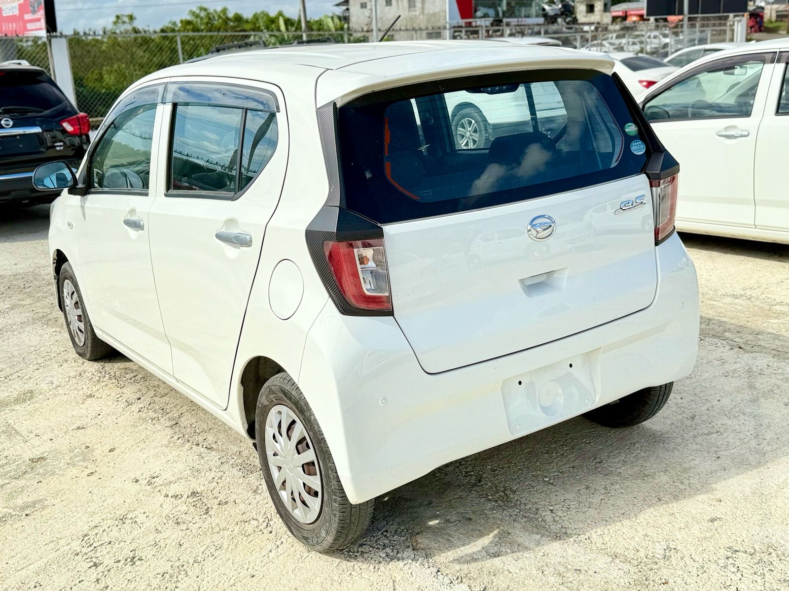Daihatsu Mira 2018 Foto 7270767-6.jpg