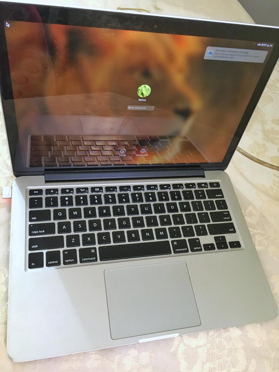 VENDO LAPTOP MAC PARA USO PERSONAL O PIEZAS Foto 7270779-1.jpg