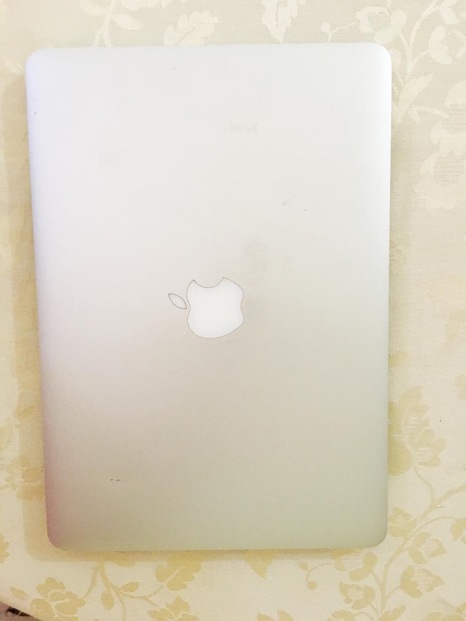 VENDO LAPTOP MAC PARA USO PERSONAL O PIEZAS Foto 7270779-5.jpg