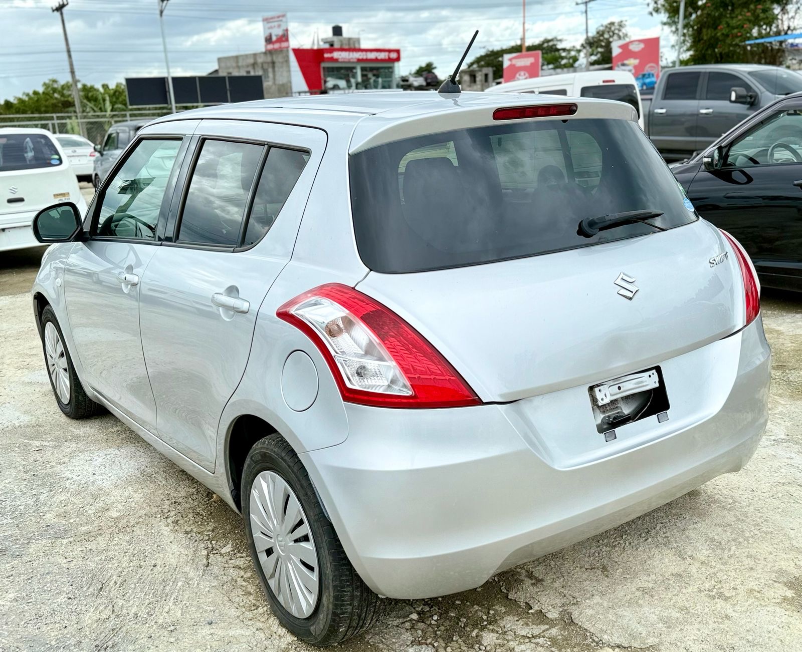 Suzuki Swift 2017  Foto 7270820-7.jpg