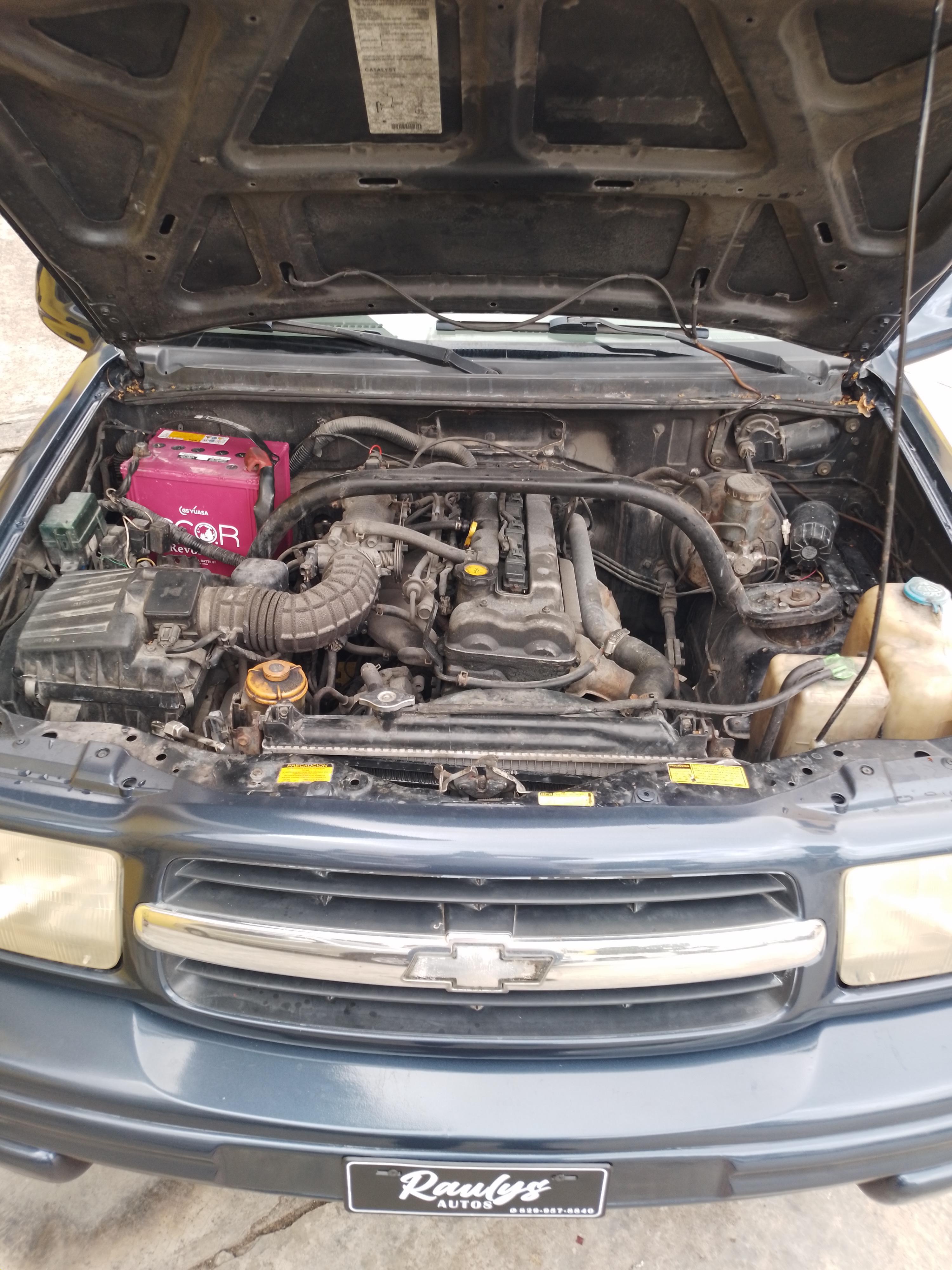 Chevrolet Tracker 2000 de 4 cilindro 4x4 Foto 7270843-7.jpg