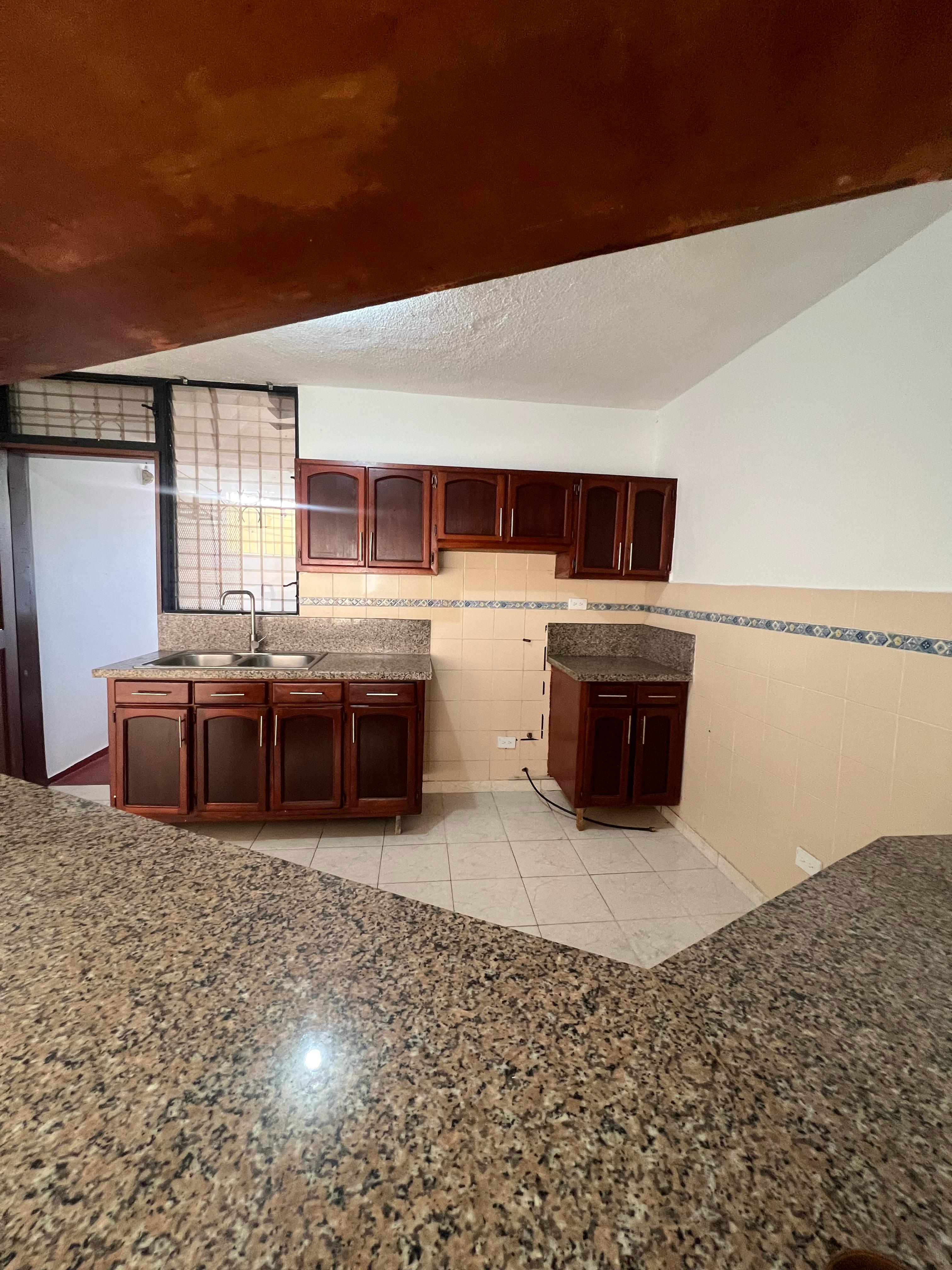 Alquilo y Vendo Apartamento en la Esperilla 1er nivel prox al parque i Foto 7270866-9.jpg