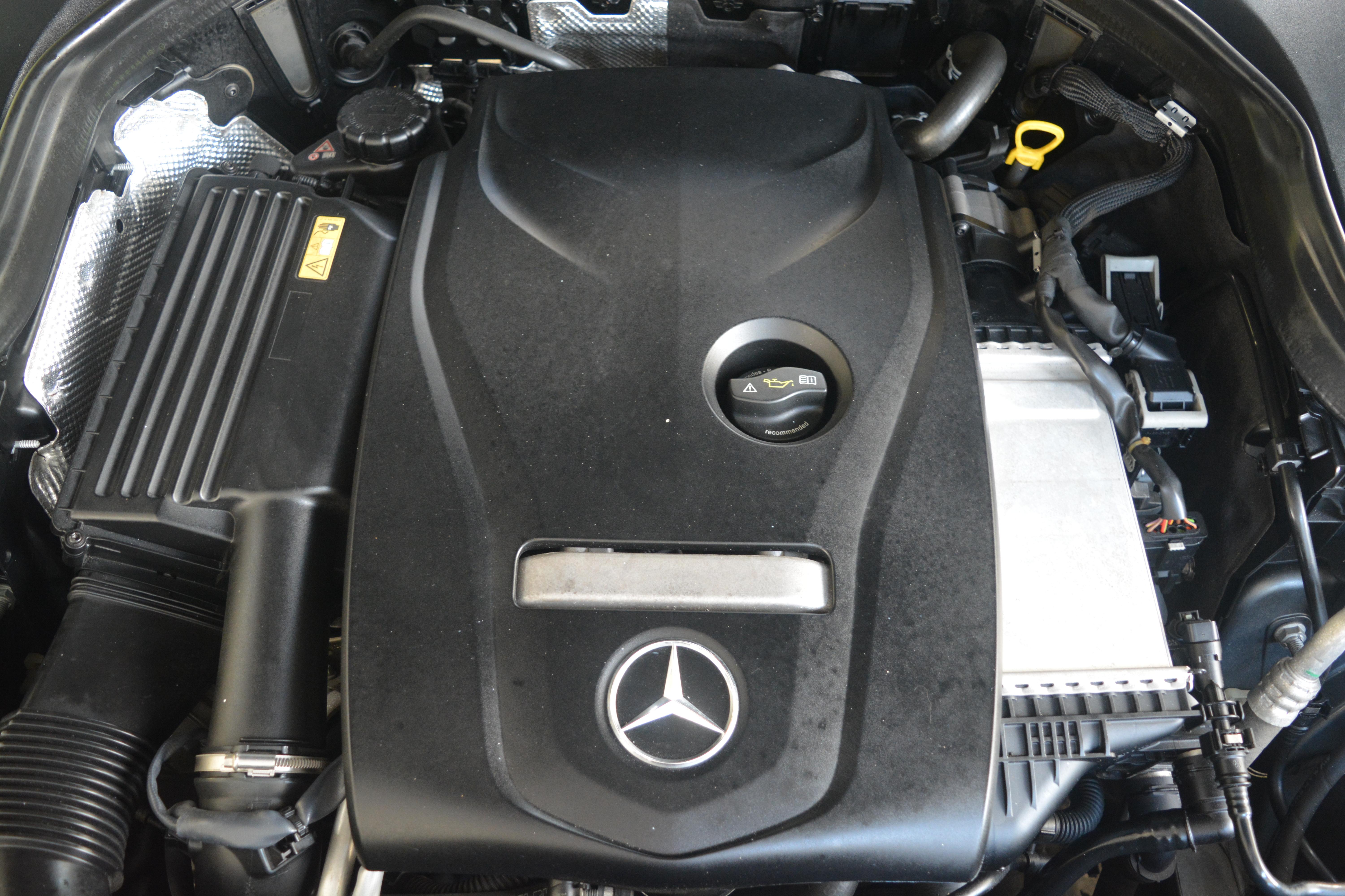 Mercedes Benz GLC 300 2017  Foto 7271026-11.jpg