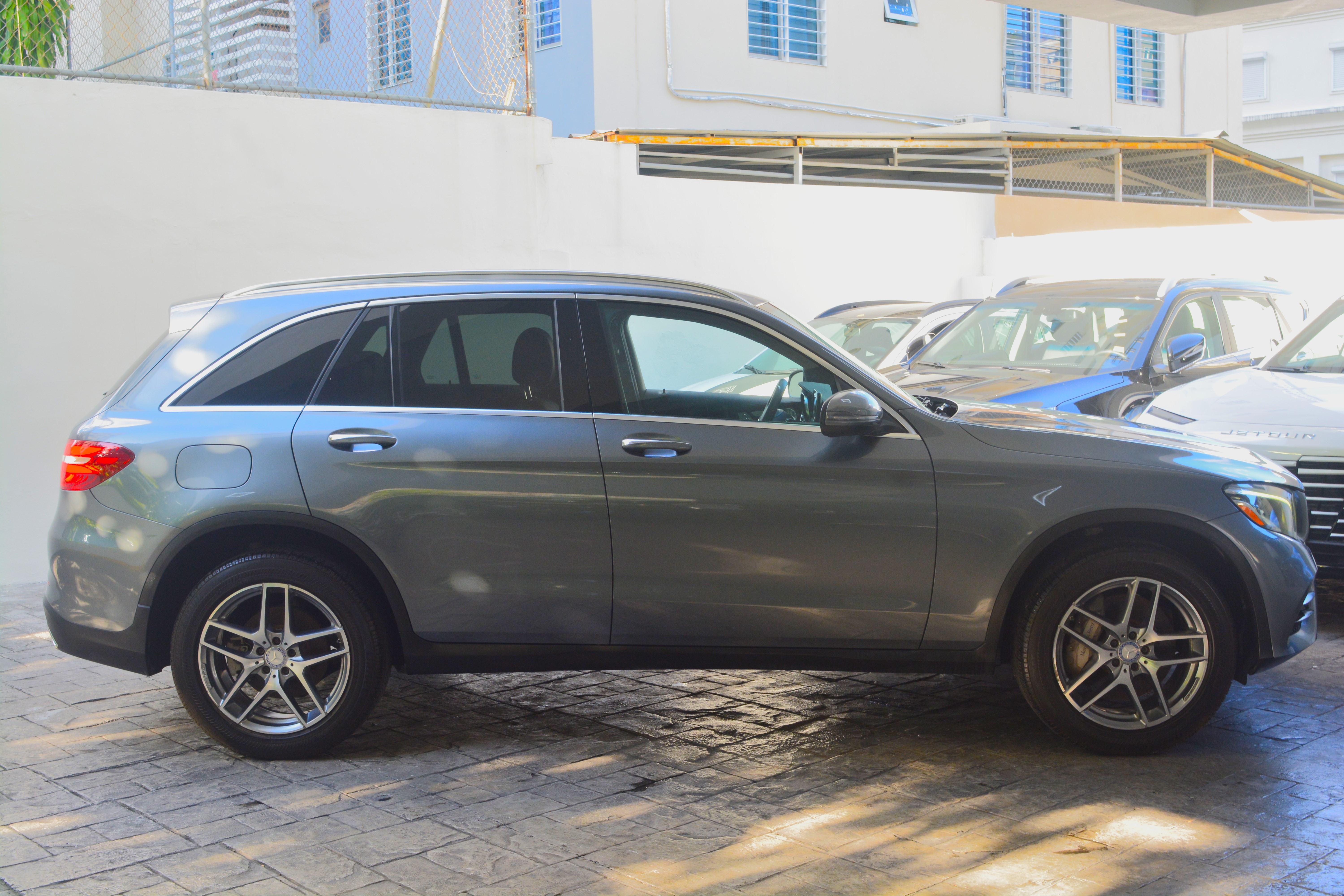 Mercedes Benz GLC 300 2017  Foto 7271026-4.jpg