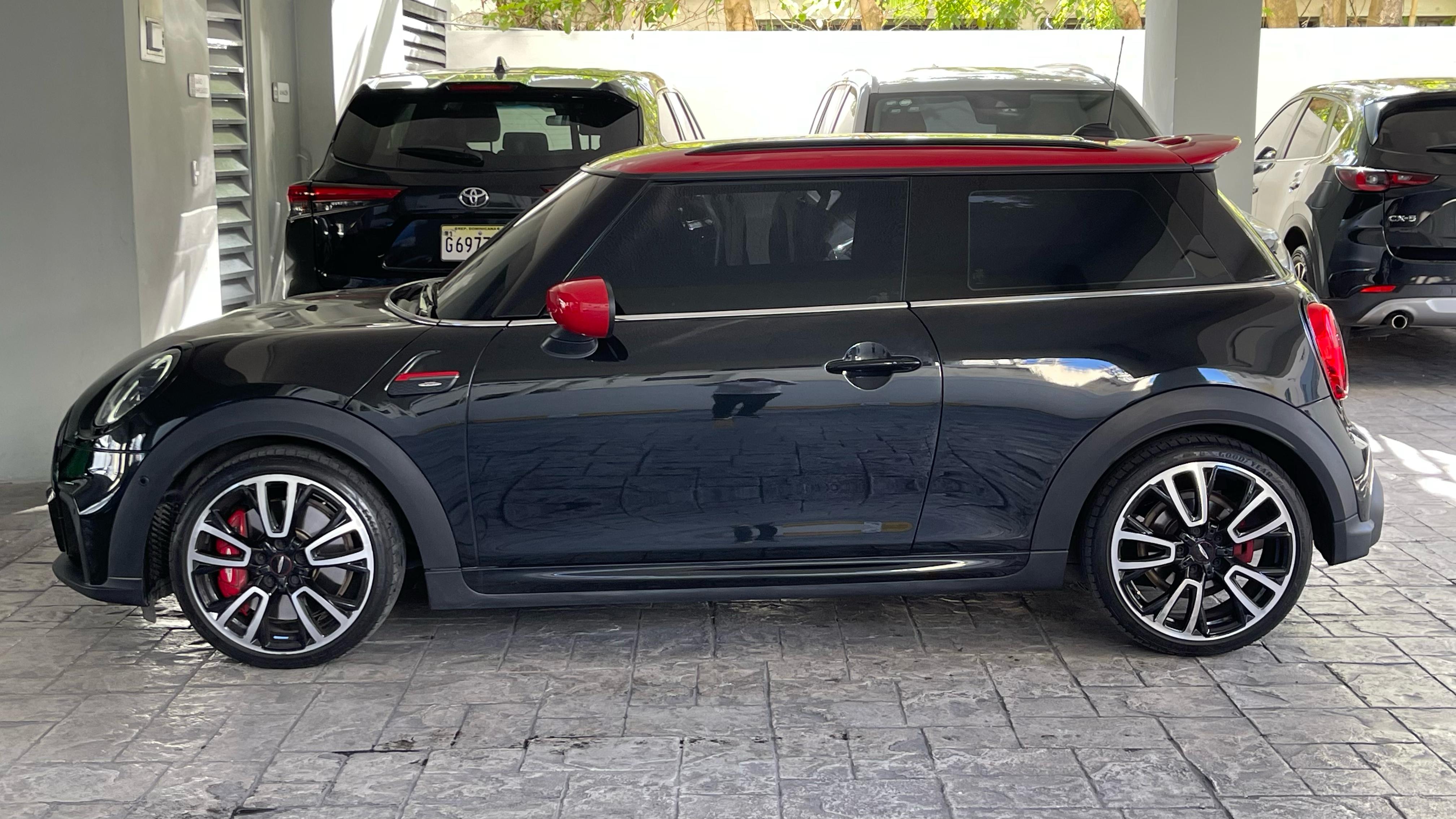 Mini Cooper JCW 2024 Foto 7271035-5.jpg