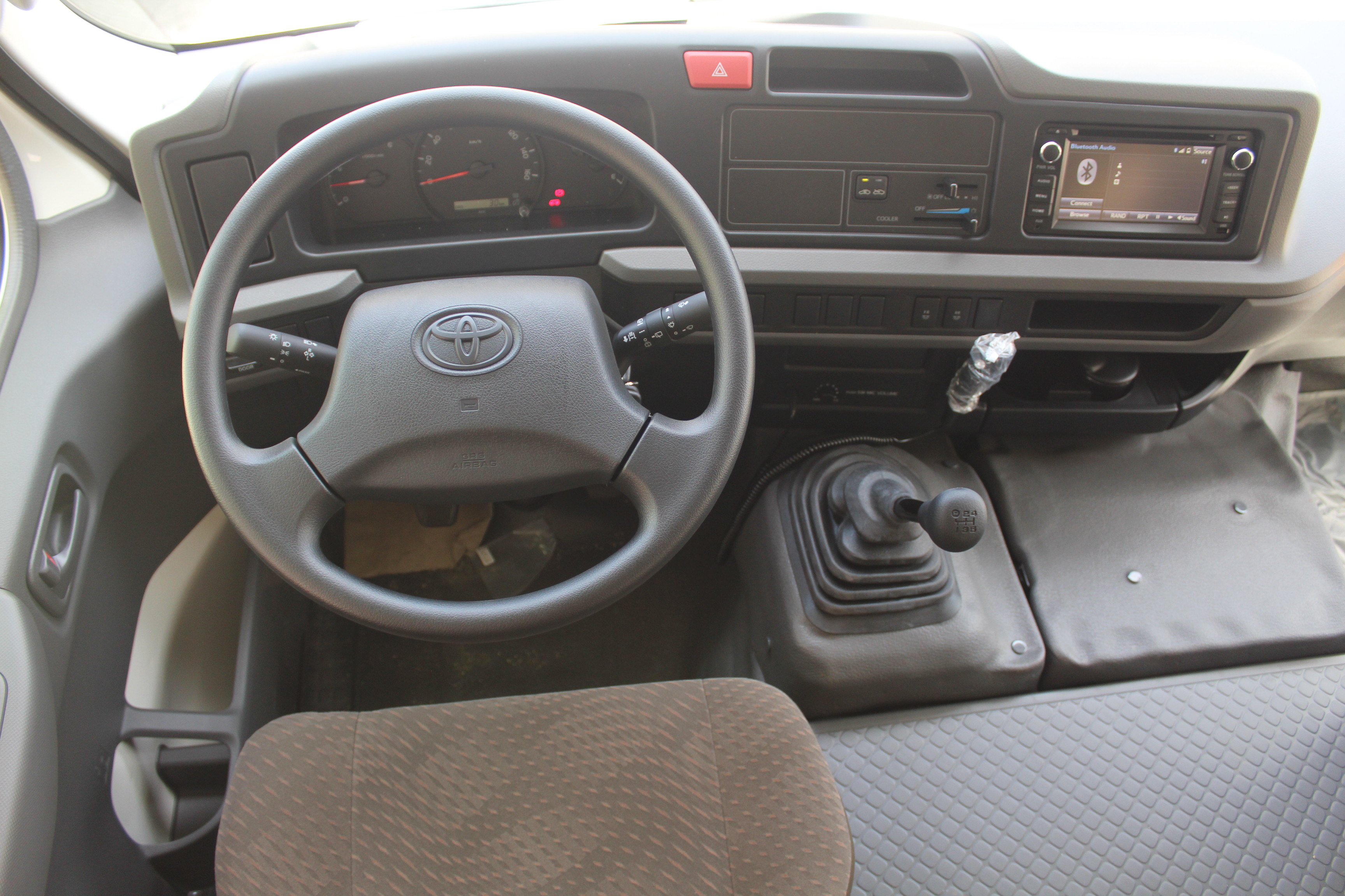 Toyota COASTER 2025 Foto 7271036-7.jpg