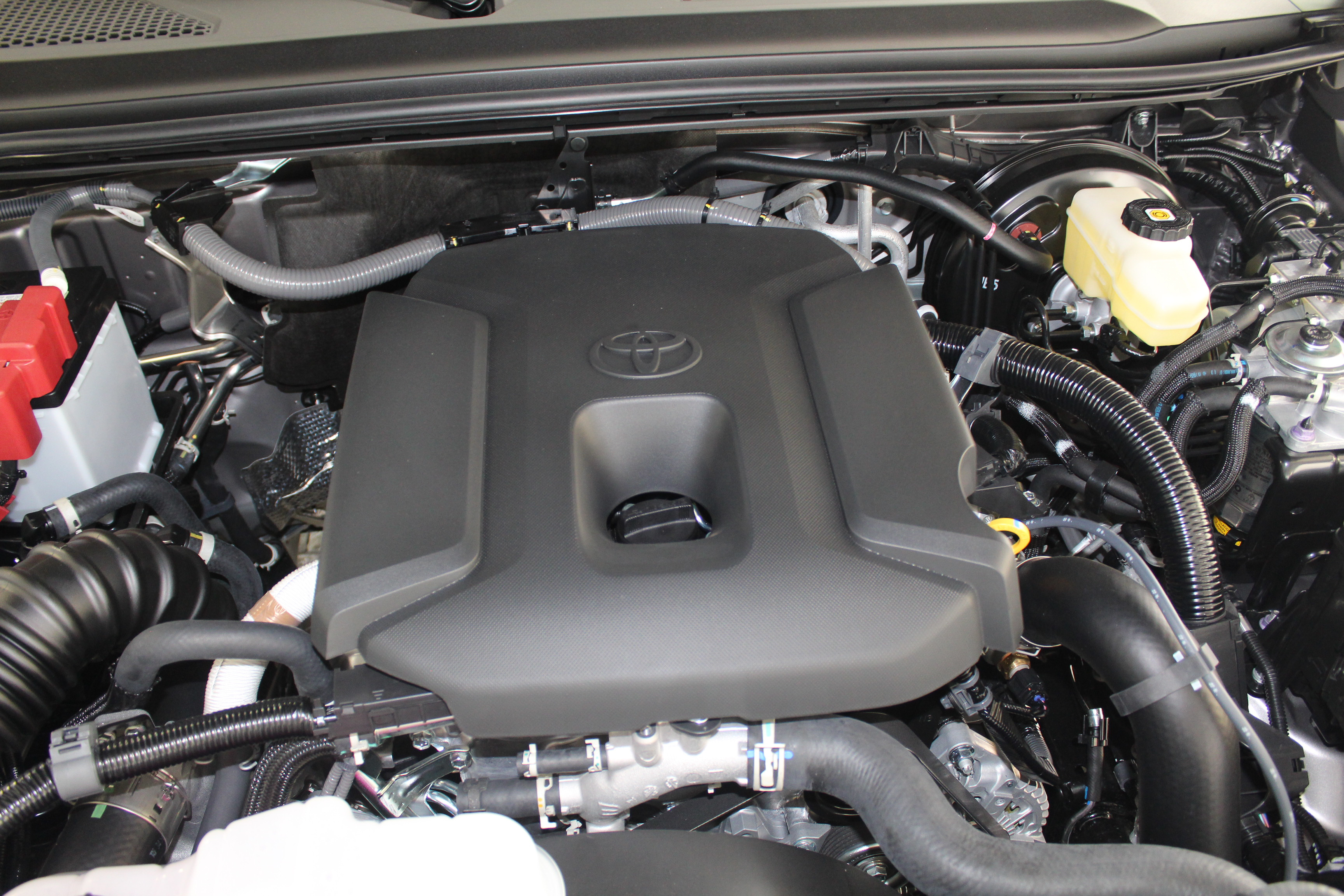 Toyota Land Cruiser Prado ADVENTURE 2025 Foto 7271038-13.jpg