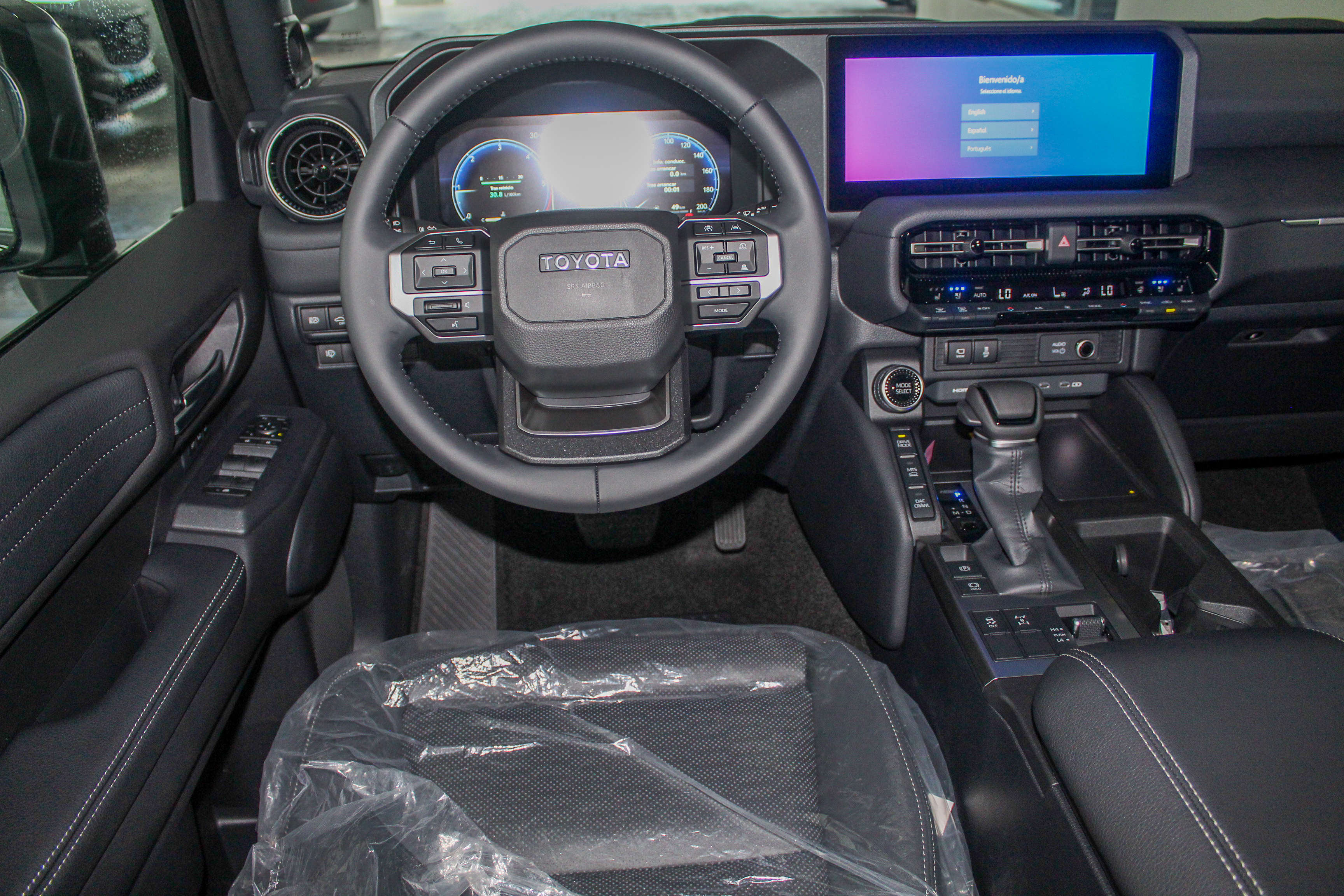 Toyota Land Cruiser Prado LUXURY 2025 Foto 7271039-8.jpg