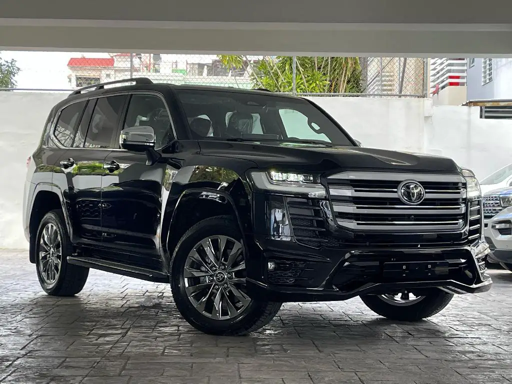 Toyota Land Cruiser 300 VXR 2025 Foto 7271040-1.jpg