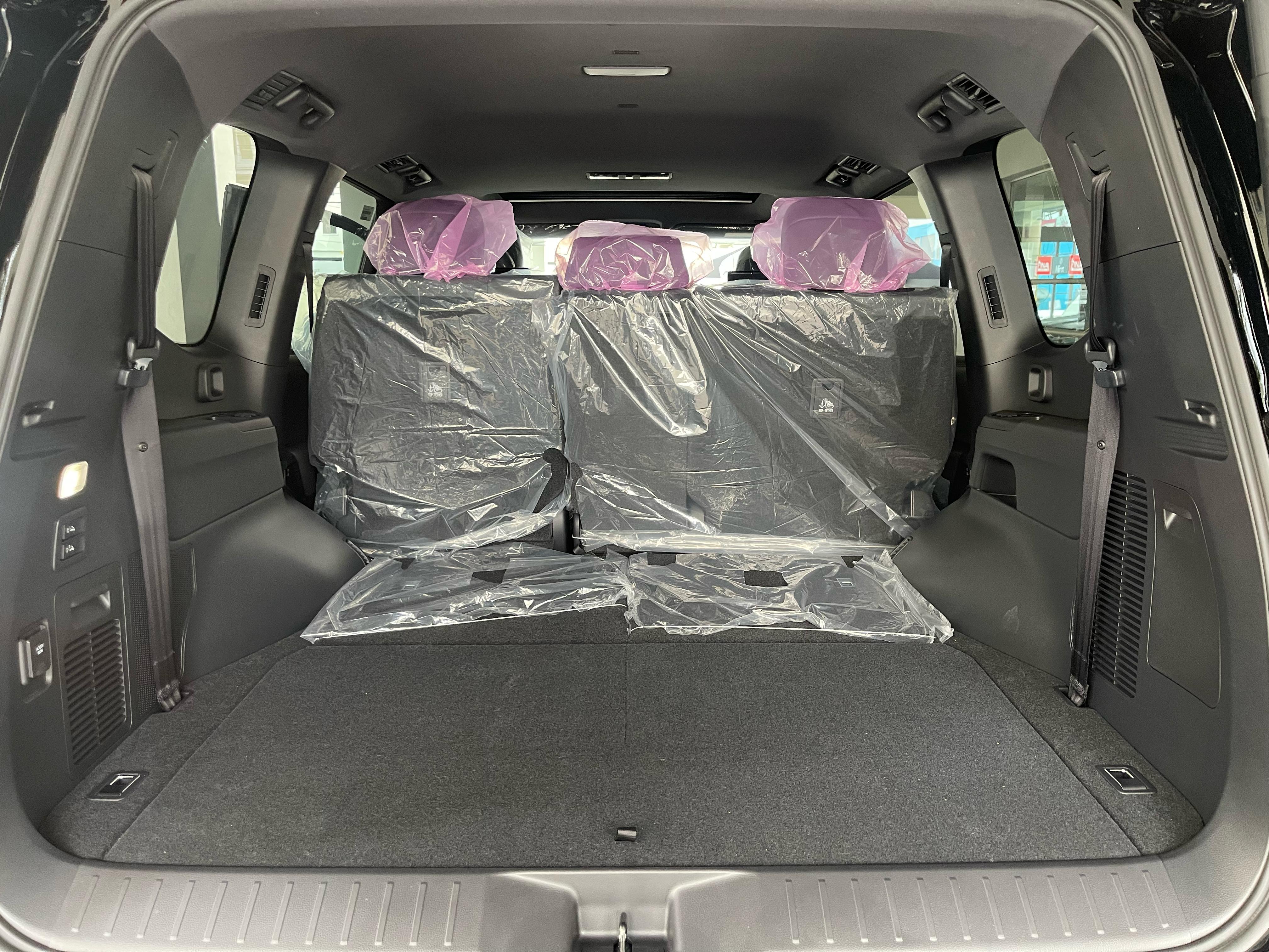 Toyota Land Cruiser 300 VXR 2025 Foto 7271040-13.jpg