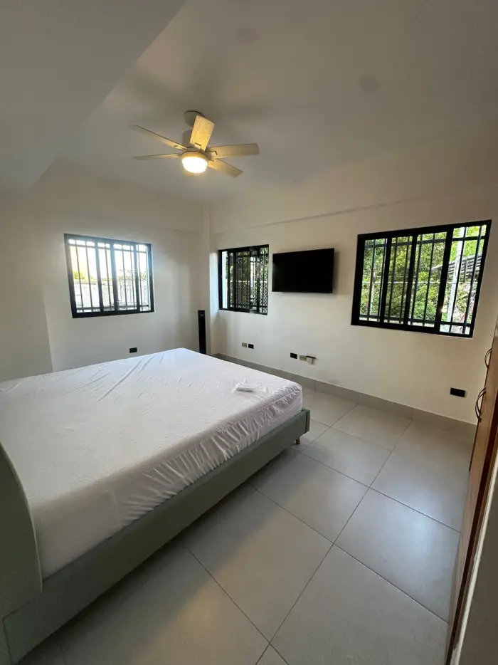 Se alquila hermoso apartamento Amueblado en el MILLON Foto 7271089-11.jpg