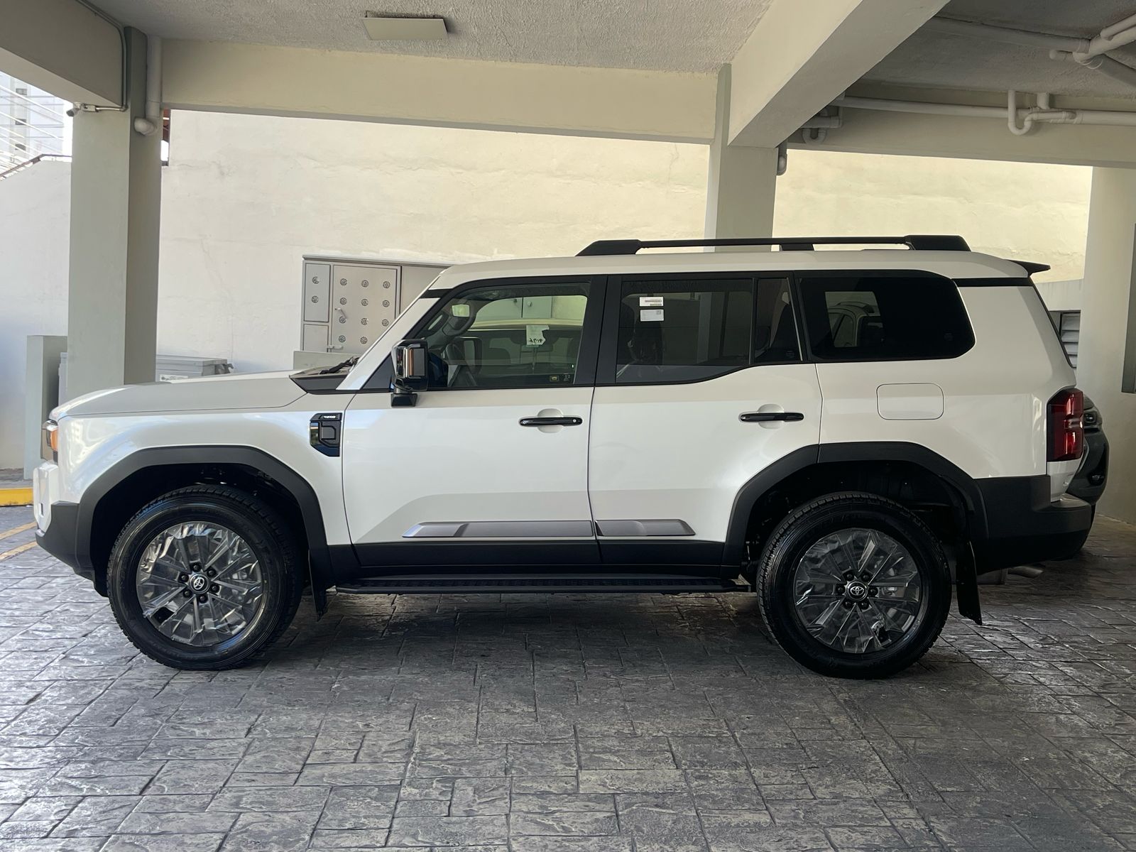 Toyota Land Cruiser Prado ADVENTURE 2025 Foto 7271114-5.jpg