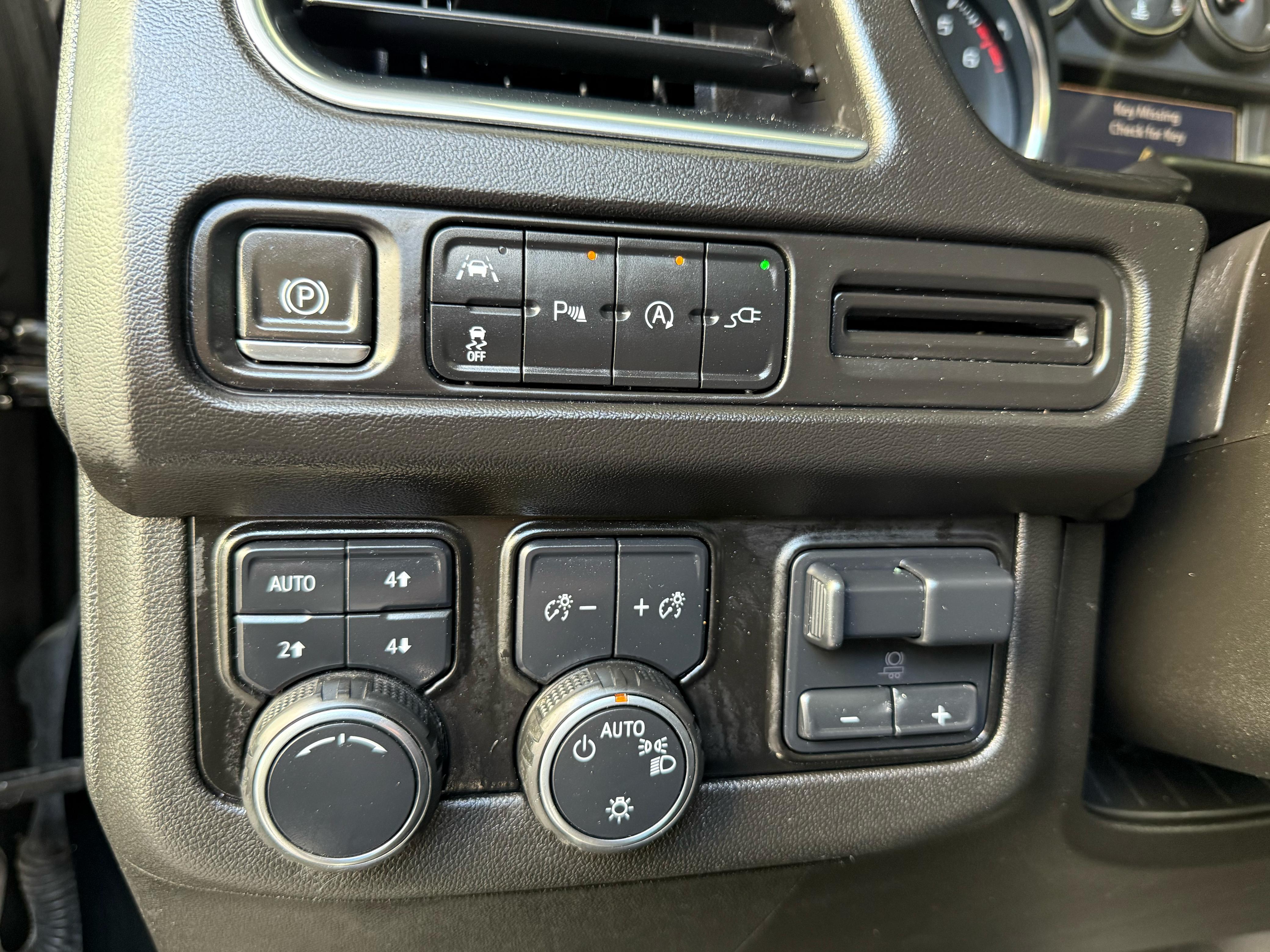 Chevrolet Suburban LT 2021 Foto 7271119-7.jpg